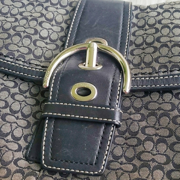 Coach purse - Picture 3 of 7